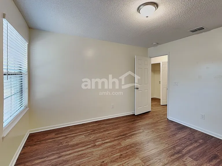 7546 Fawn Lake Dr N — Photo 20