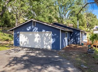 48220 White Oak Dr, Oakhurst, CA 93644