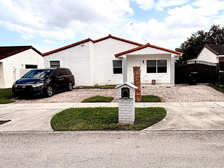 13336 NW 5th Ter — Photo 1