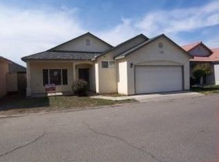 1930 Fern Dr, Corcoran, CA 93212