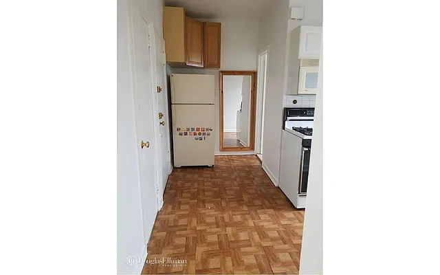 Rented by Douglas Elliman | media 2