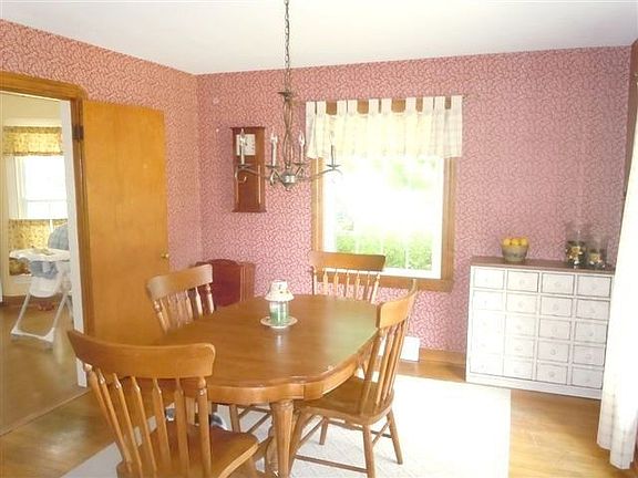 5th image of 783 Crestview Dr