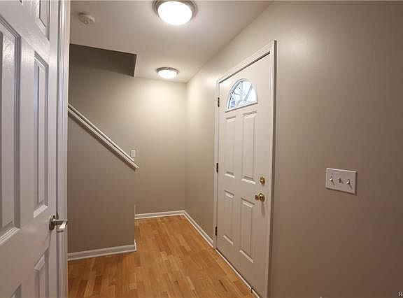 3rd image of 1143 Woodward Hts #1