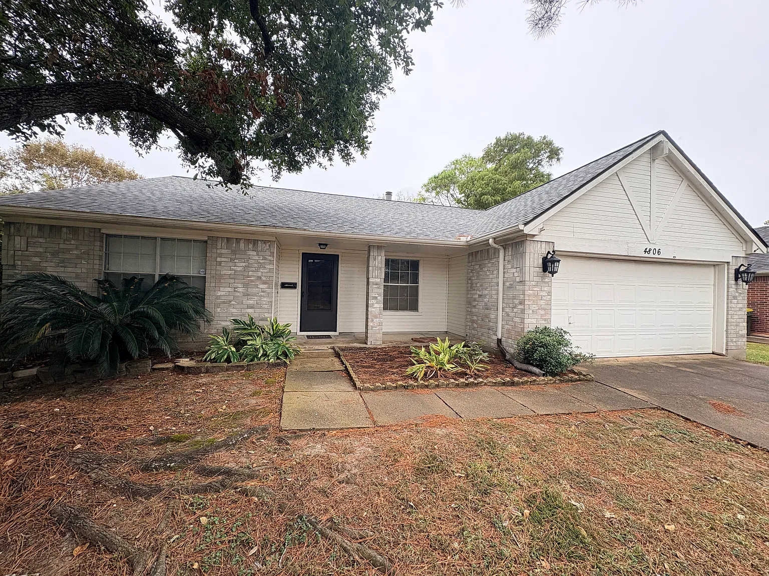 4 bed, 2066 sqft, $2,500 — Photo 3