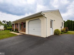 4 Thistle Dr, Denver, PA 17517