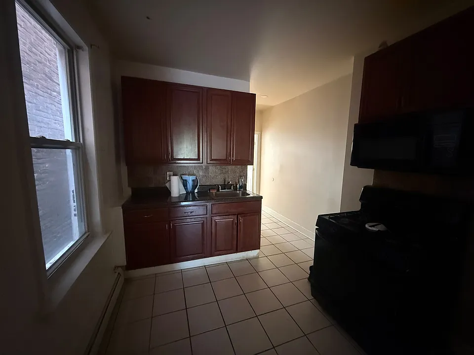 149 Wilkinson Ave #27E