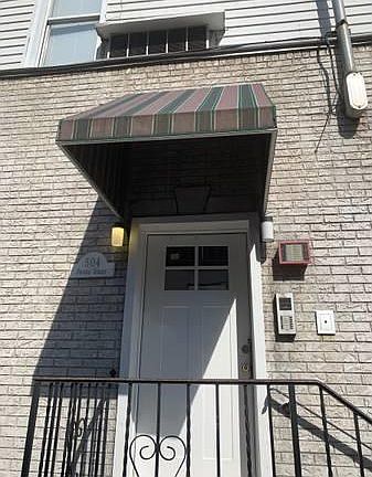 2nd image of 504 4th St APT 3