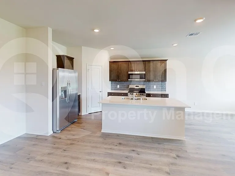 1213 Bristlecone Dr — Photo 4