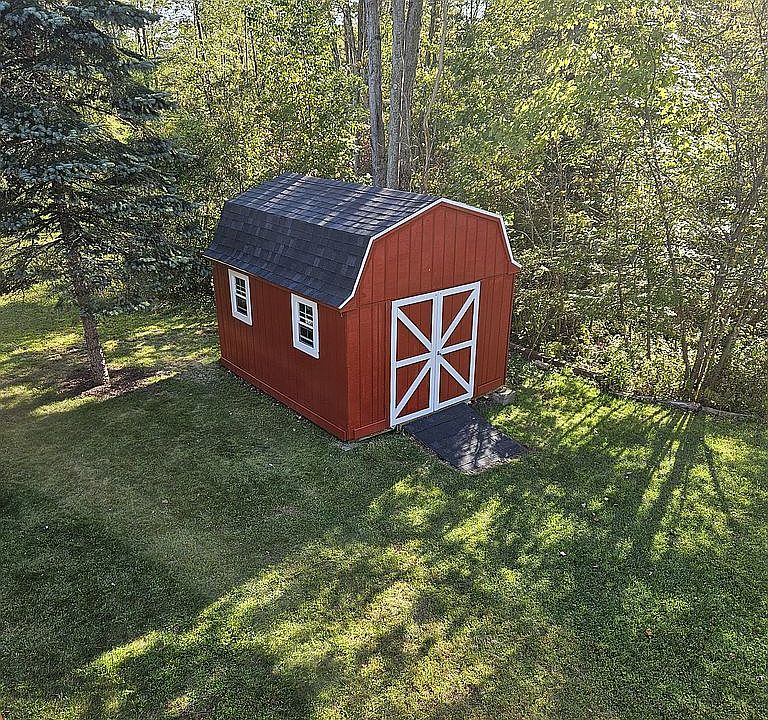 2nd image of 144 White Birch Ln