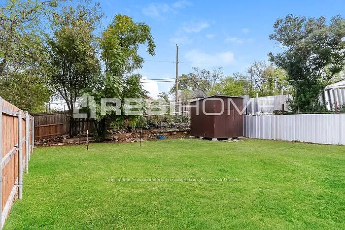 2708 Chestnut Ave — Photo 14