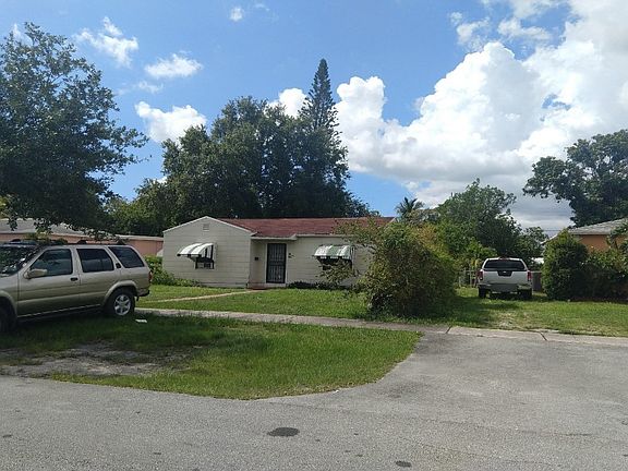 2nd image of 830 NW 124th St