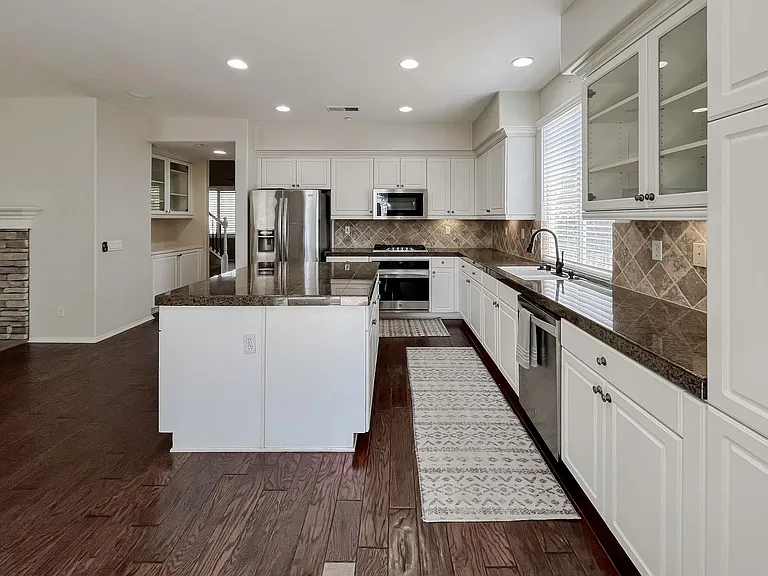 7905 Leway Dr — Photo 5