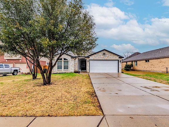 3rd image of 394 Verano Cir