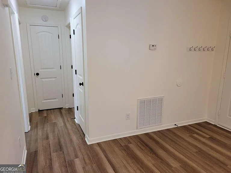 47 W New St #B — Photo 14