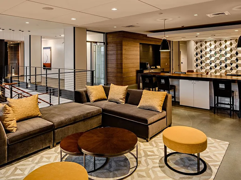 Leasing Lobby