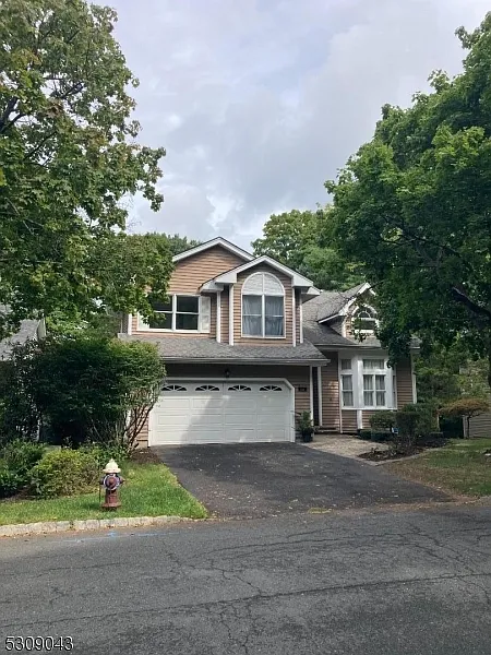 4 bed, 3.5 bath, $5,500 — Photo 2