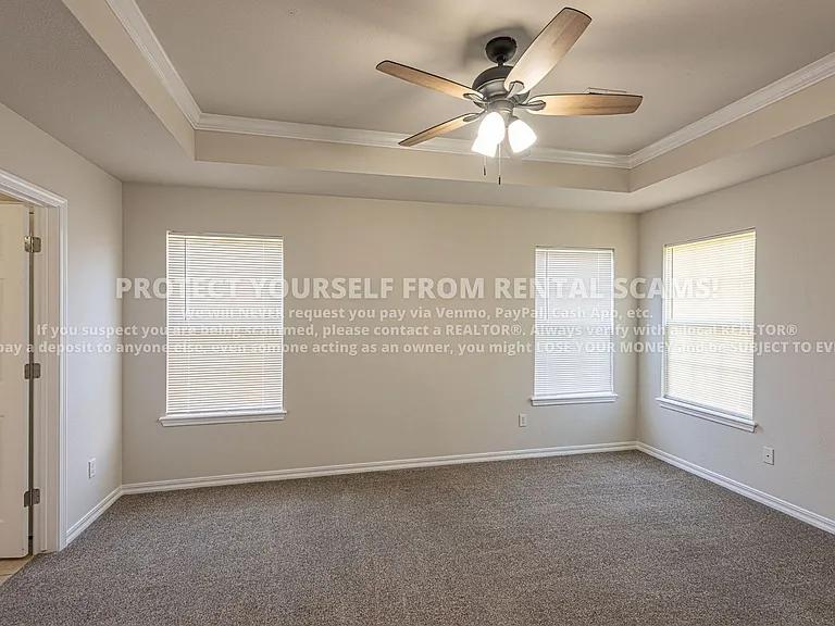 3806 SW Hansom Loop — Photo 9