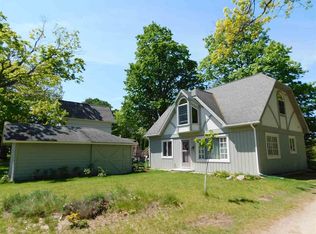 663 Harrison St, Harbor Springs, MI 49740
