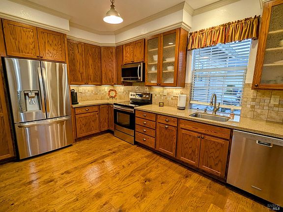2nd image of 729 Rosemary Clooney Court
