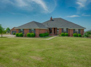 3664 Arrowhead Rd NE, Piedmont, OK 73078