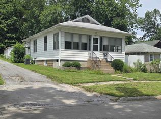 502 W Chestnut St, Carbondale, IL 62901