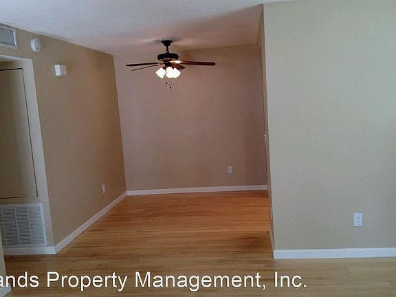 5th image of 9840 Shirley Gardens Dr Unit 3