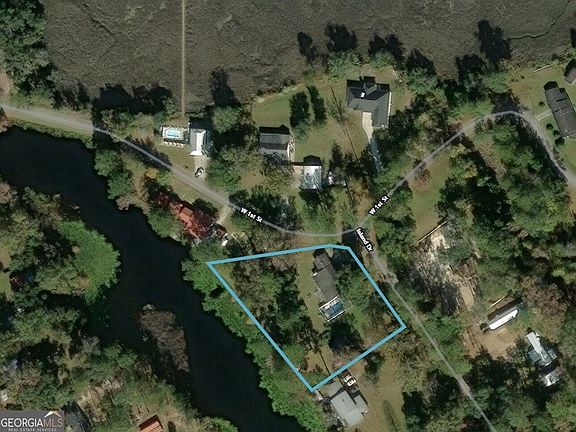 3rd image of 642 Island Dr