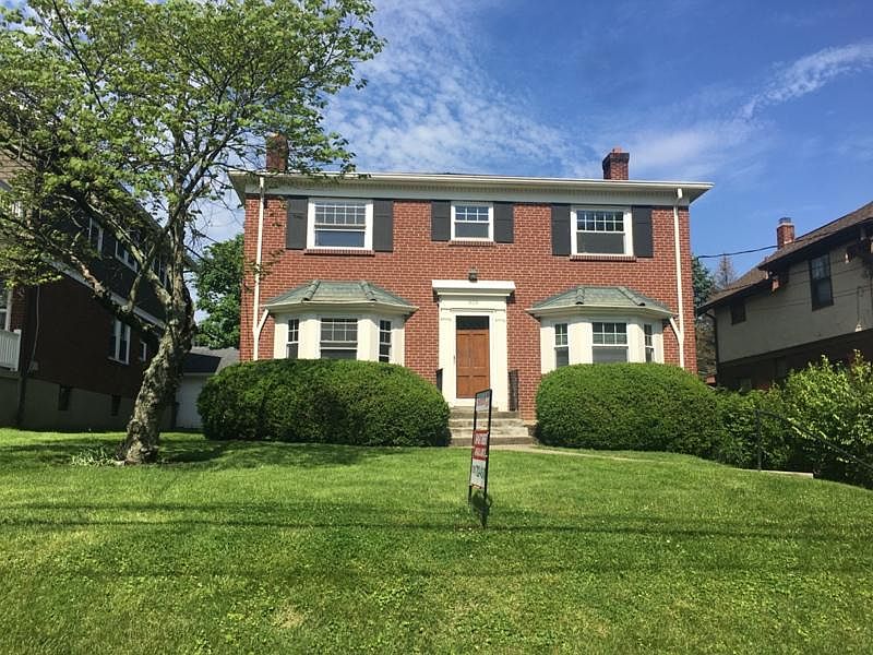 1st image of 909 Ellison Ave #1-3