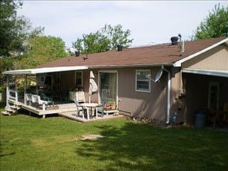 3rd image of 187 Grandview Dr