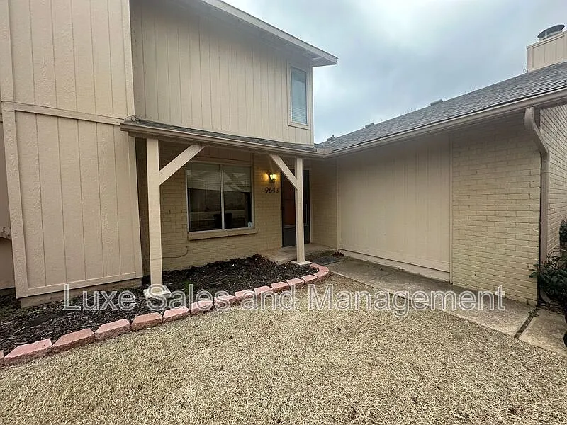 9643 Hefner Village Blvd