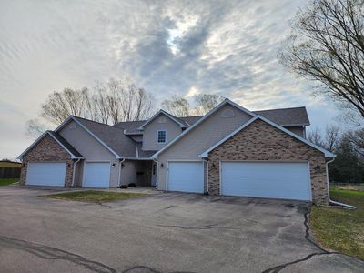 496 Cledell Street #4, Oregon, WI, 53575
