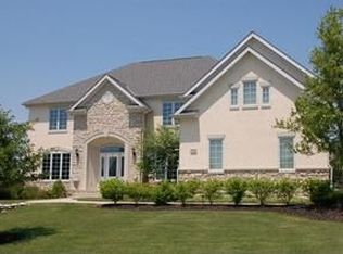 5600 Heathrow Dr, Powell, OH
