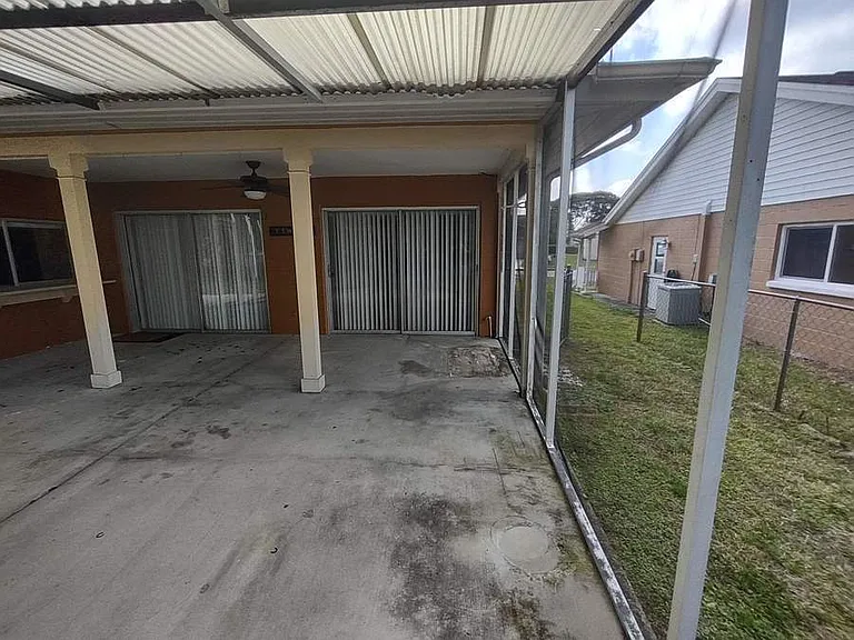 8811 Seeley Ln — Photo 25