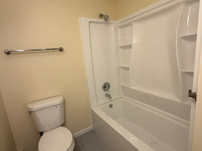 73 Glen Eagle Dr #73 — Photo 12
