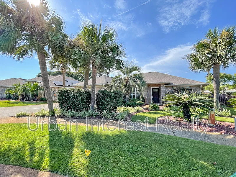 3 bed, 2.0 bath, $2,850 — Photo 1