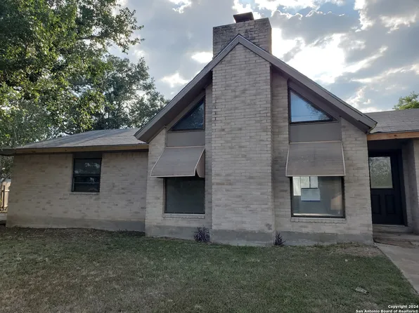 1423 Elm St, Kenedy, TX 78119