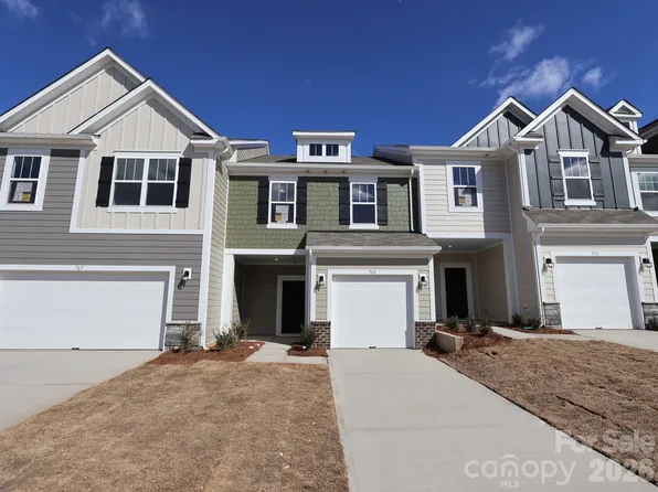 769 Kitfox Dr NW, Concord, NC 28027