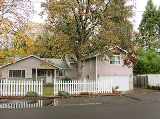 2231 Sandy Dr, Eugene, OR 97401