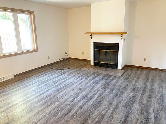 2nd image of 4PLEX-1912 Carol Dr #1913