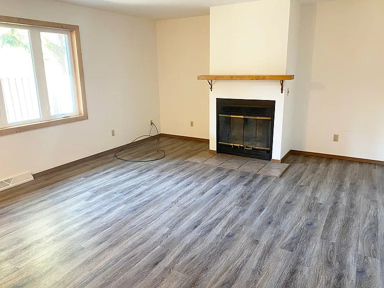 4PLEX-1912 Carol Dr — Photo 2