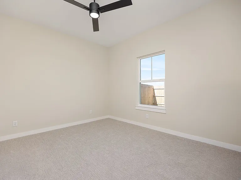 5442 Riviera Ln — Photo 9
