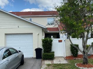 2771 Summerdale Dr APT 5, Clearwater, FL 33761
