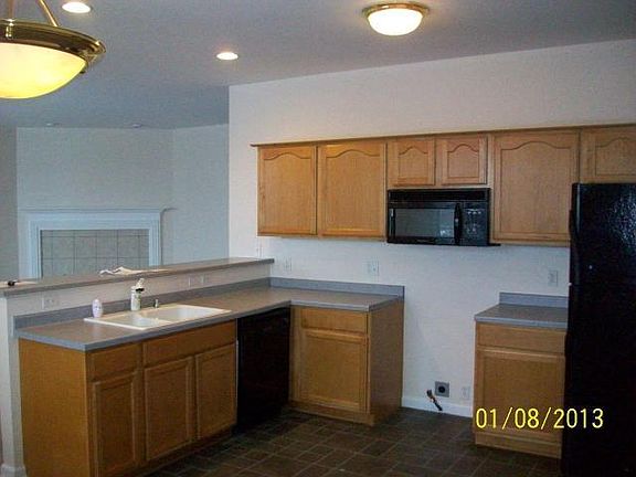 3rd image of 691 W Dekora St