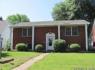 3747 Berkeley Ave, Alton, IL 62002