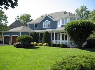 1146 Palmer Ct, Crystal Lake, IL 60014