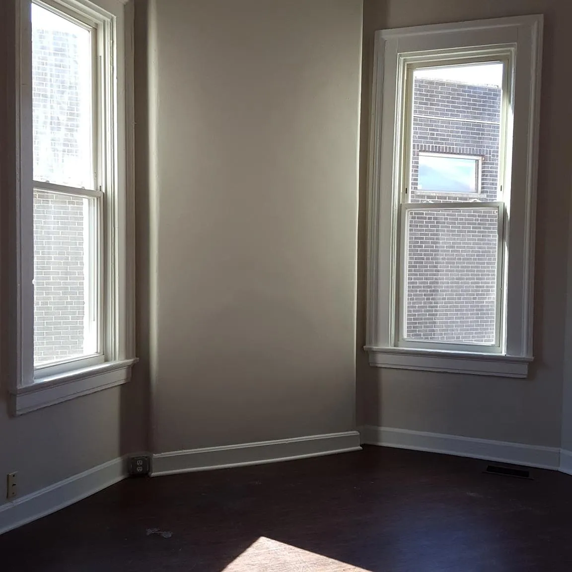 1 bed, 750 sqft, $1,350 — Photo 2