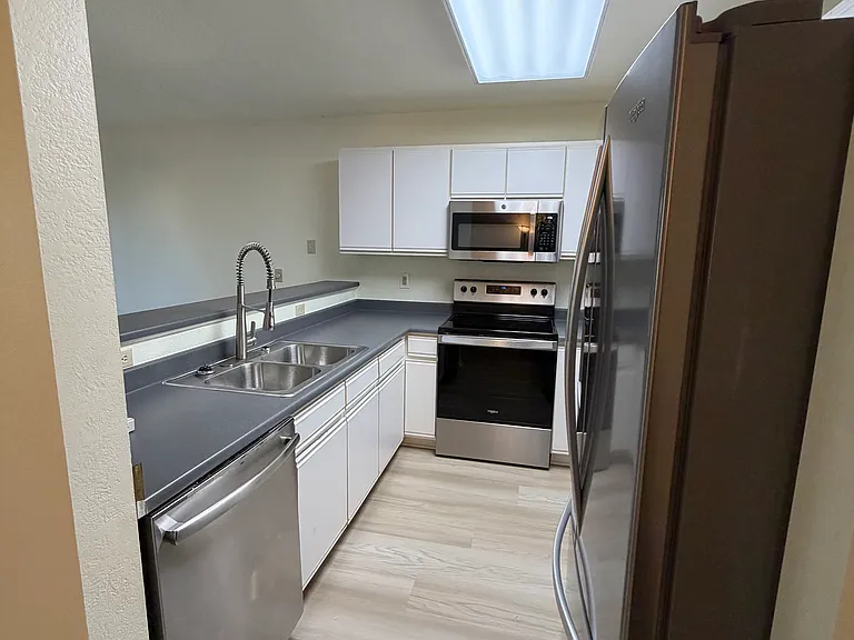 18294 W 58th Pl #14 — Photo 8