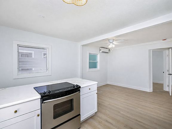 3rd image of 618 7th Ave N APT 1