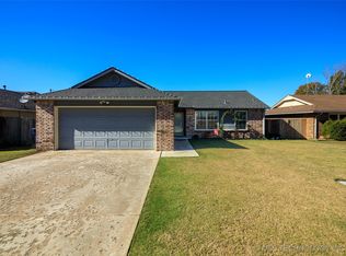 9718 N 44th East Ave, Sperry, OK 74073