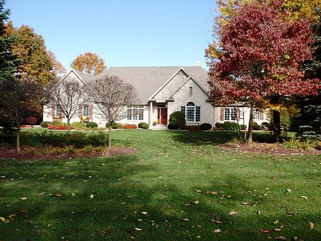 1st image of 33058 Lake Forest Ct
